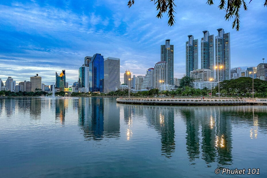 Benchakitti Park Bangkok-1