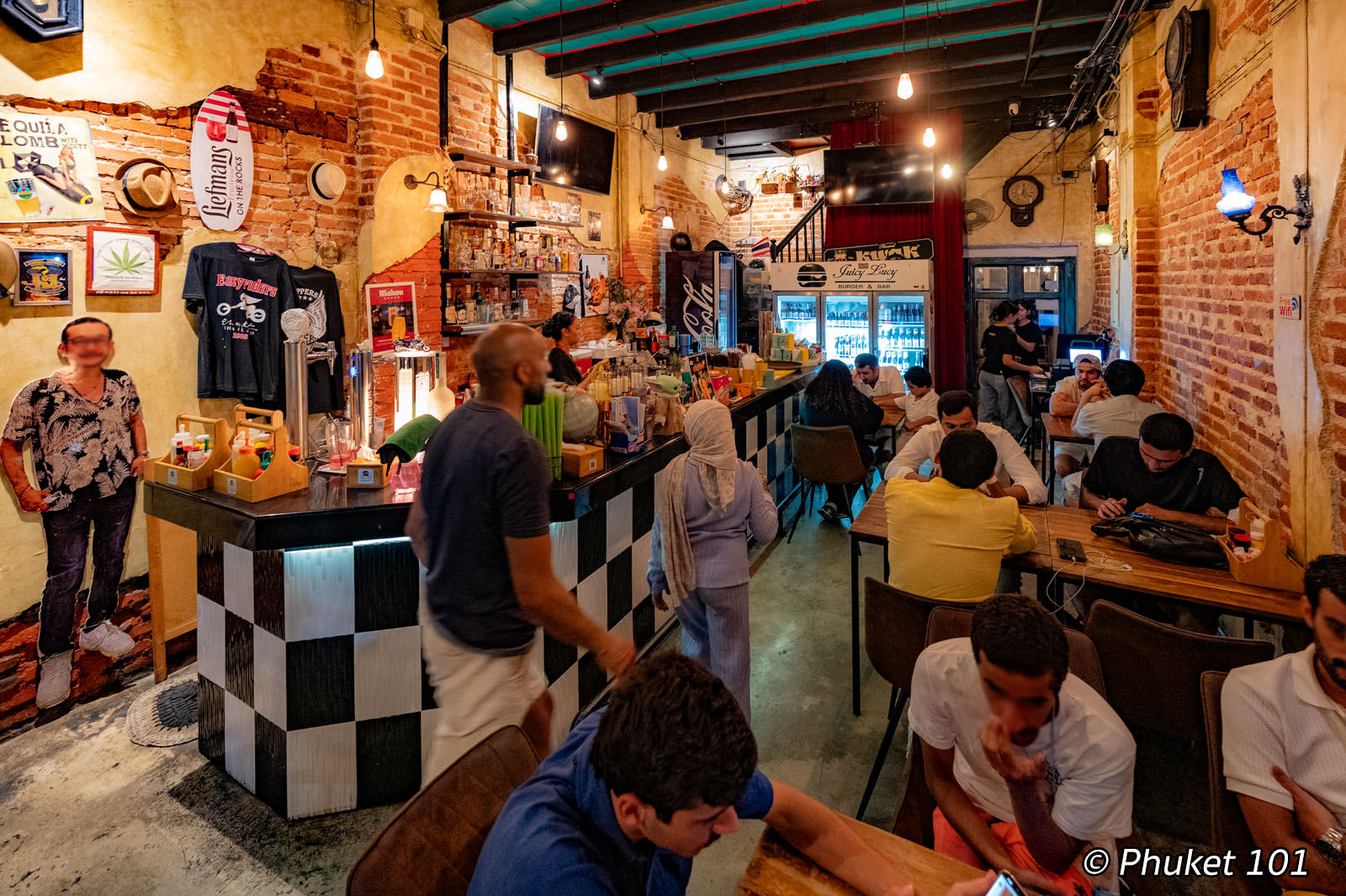 Juicy Lucy Burger and Bar in Phuket Old Town