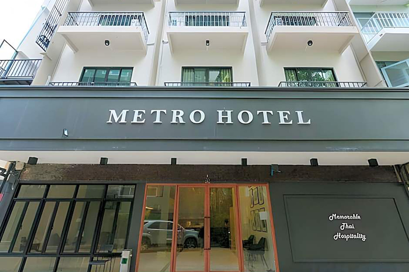 Metro Hotel