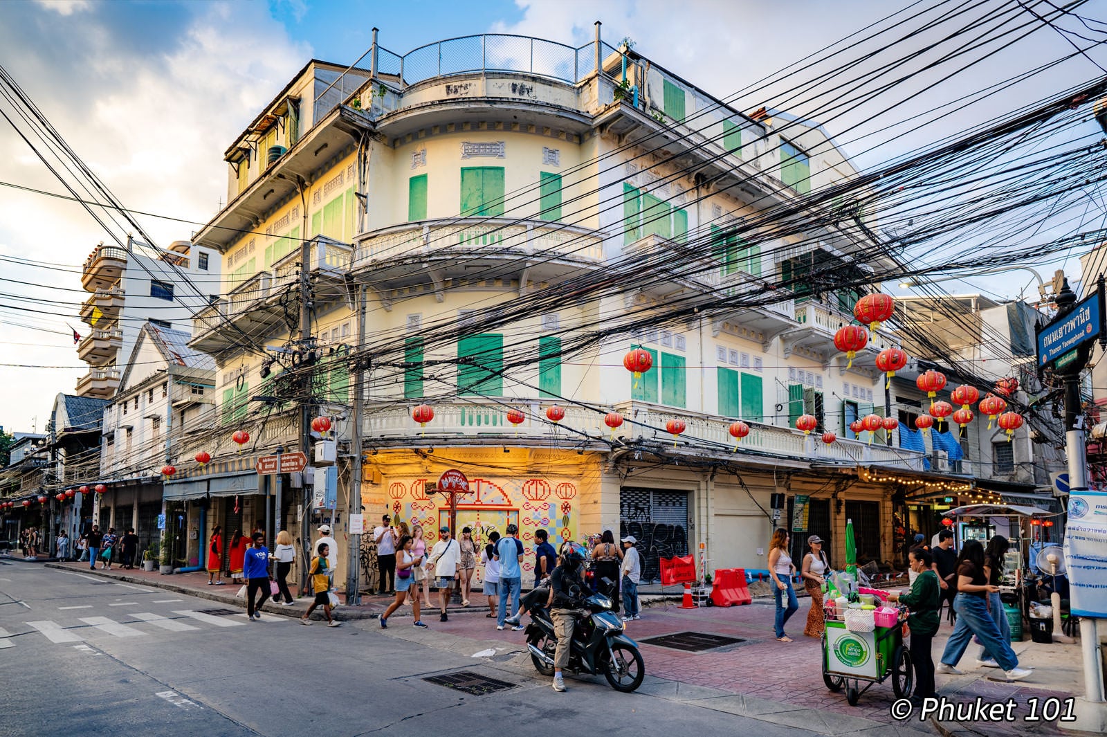 Song Wat Road in Bangkok
