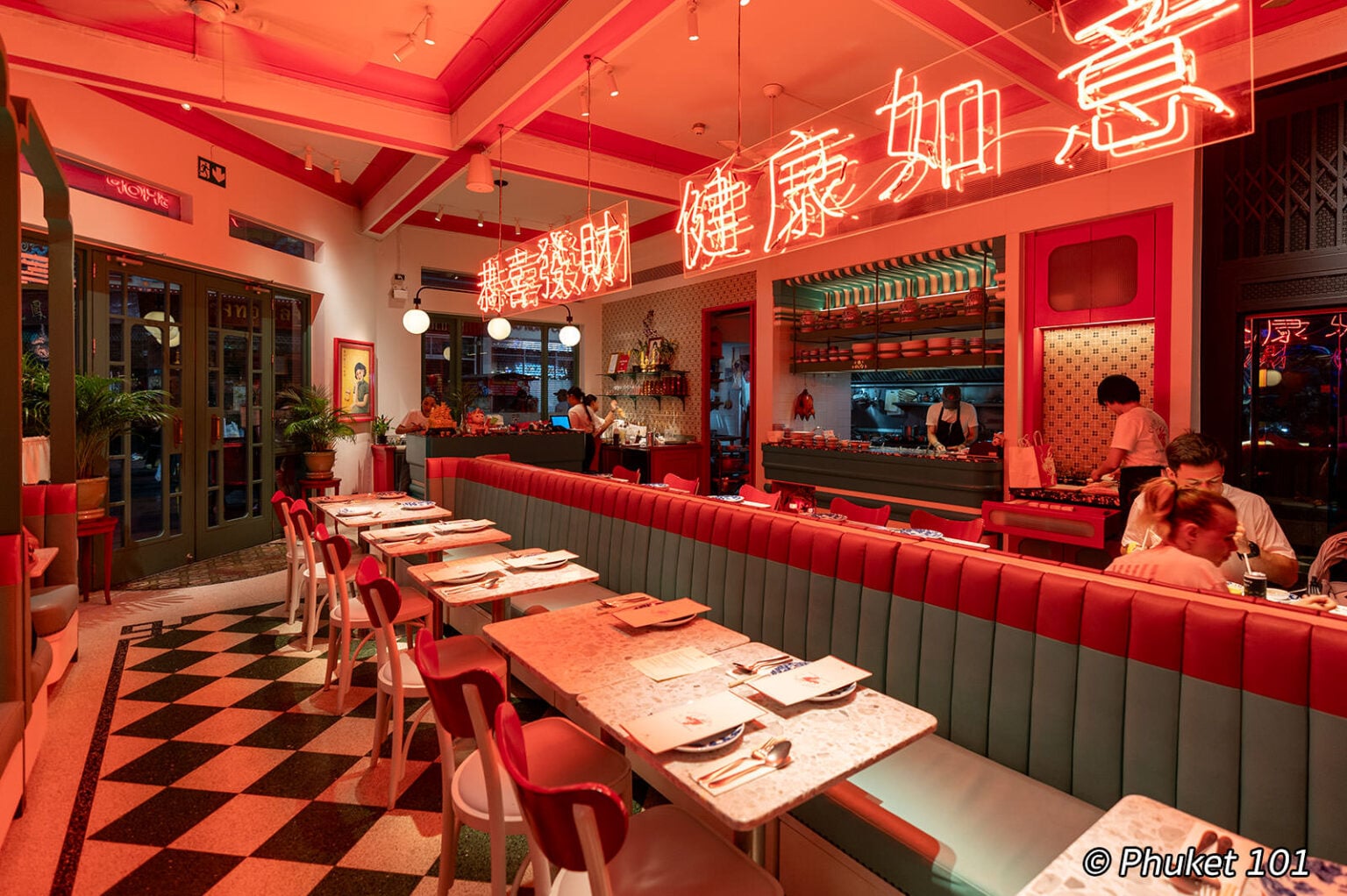 Chop Chop Cook Shop on Yaowarat Road in Bangkok Chinatown