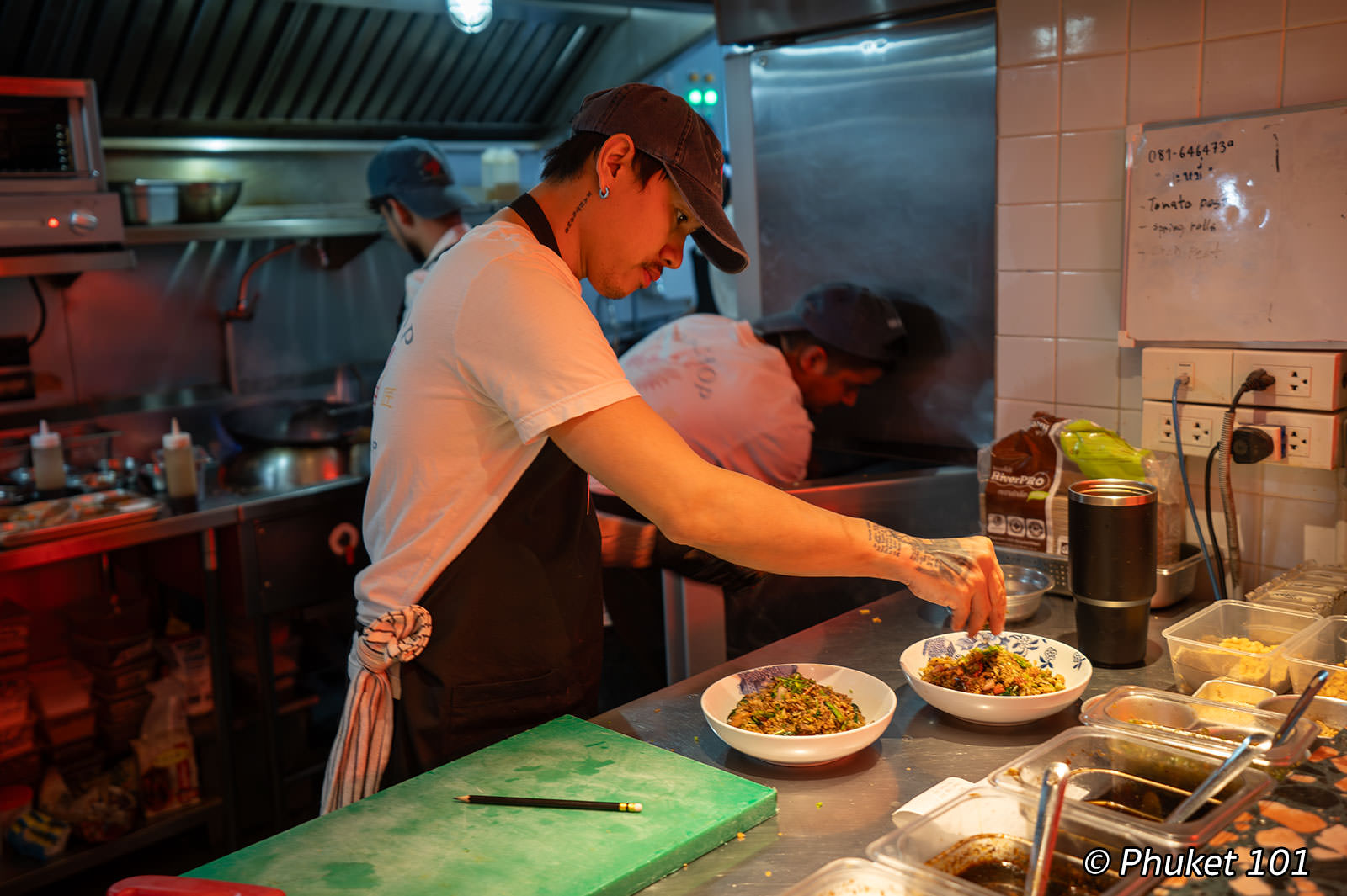 Chop Chop Cook Shop on Yaowarat Road in Bangkok Chinatown