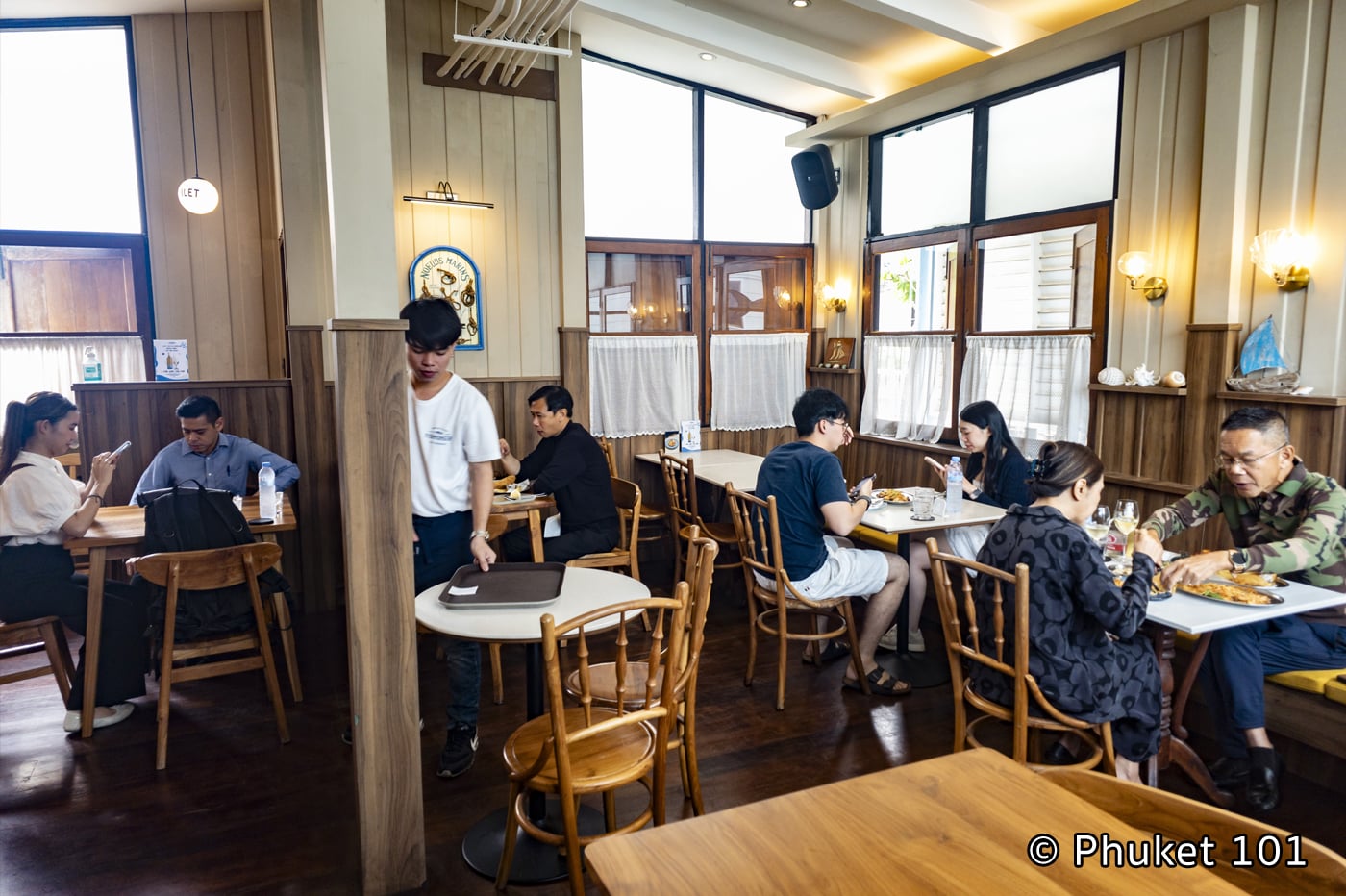 Fishmonger Ari Bangkok