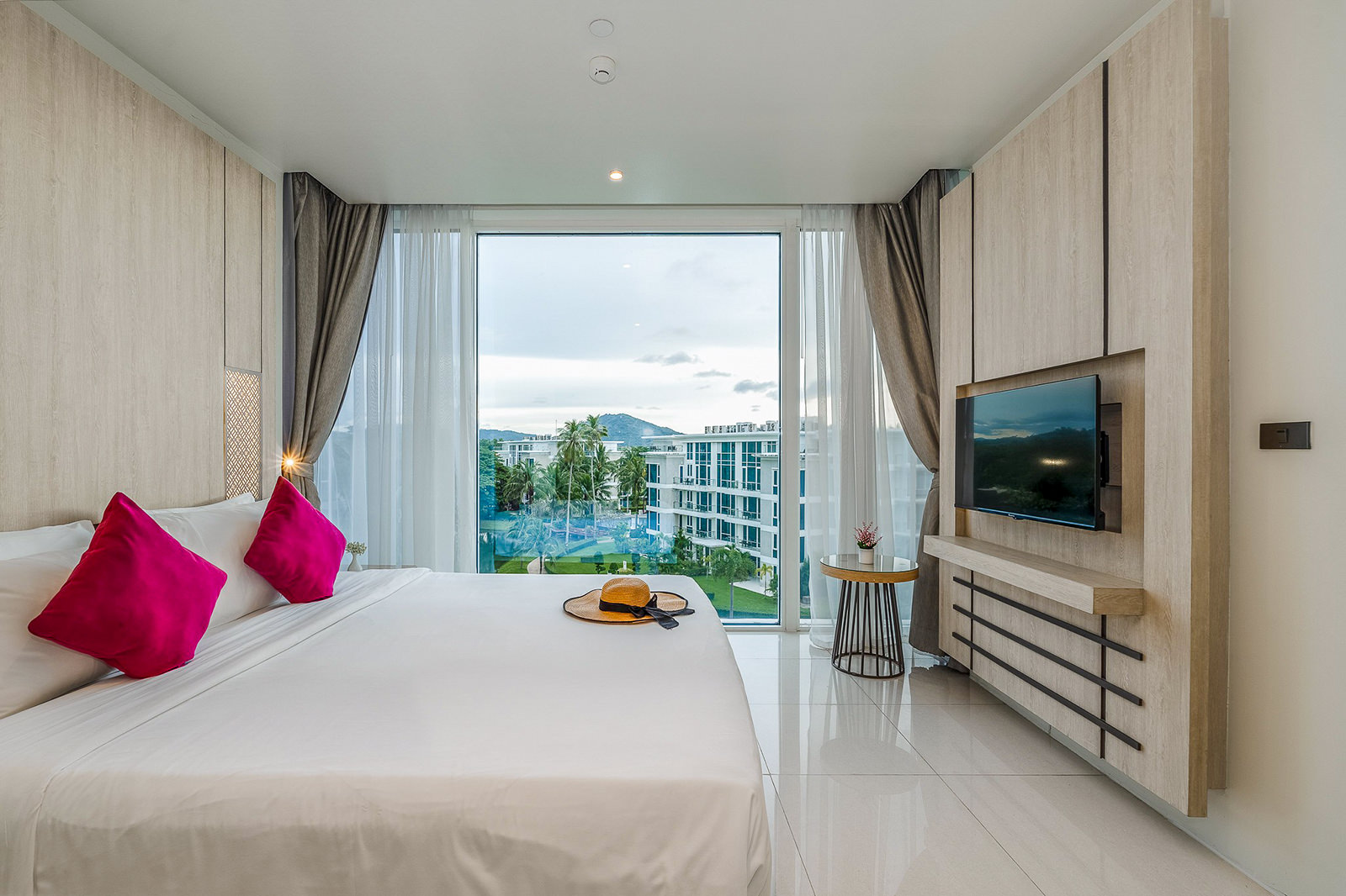 Splash Beach Resort on Mai Khao Beach, Phuket