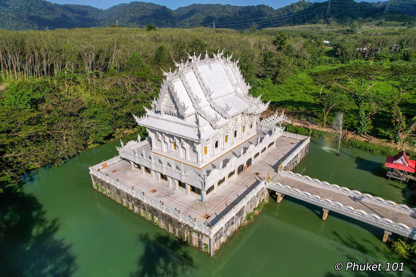 Wat Kanan - The White Temple of Phuket