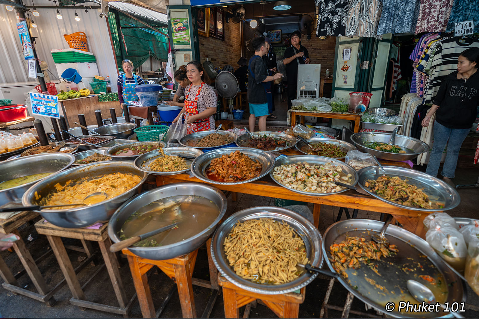 Wang Lang Market on Bangkok Thonburi