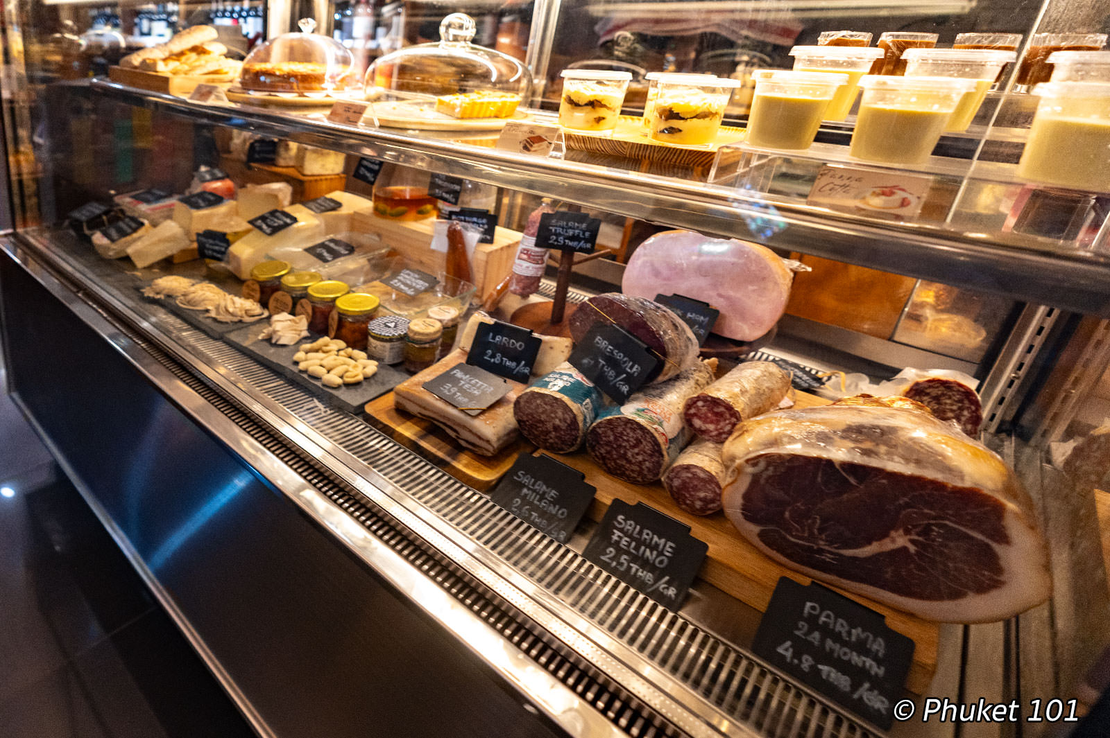 Luca Cini Restaurant in Bang Tao Beach, Phuket