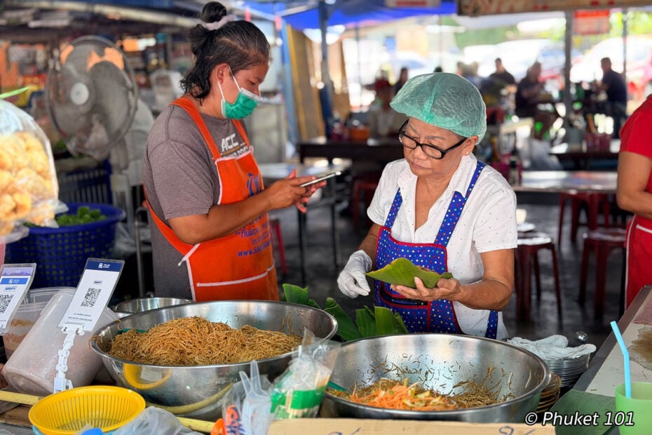 Lor Rong Food Market in Phuket Town