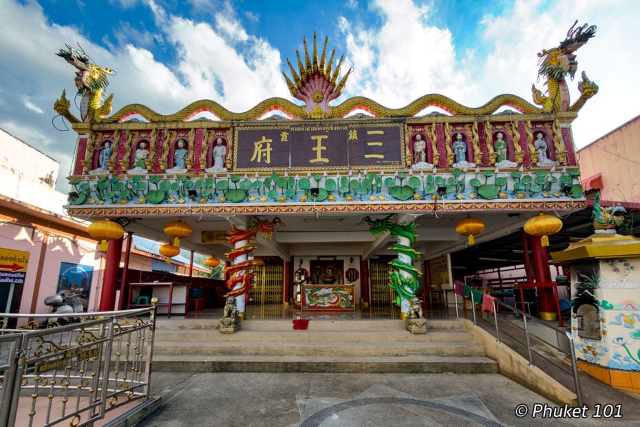 San Chao Sam Ong Hu in Cherngtalay, Phuket