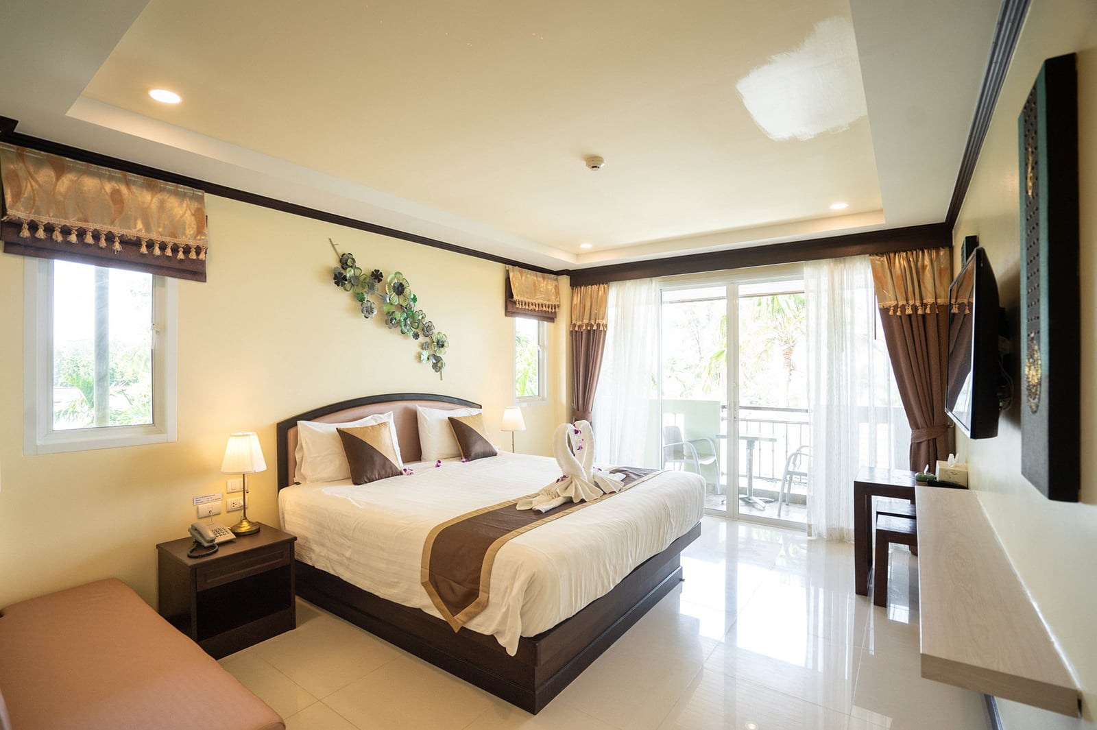 Baan Sailom Hotel