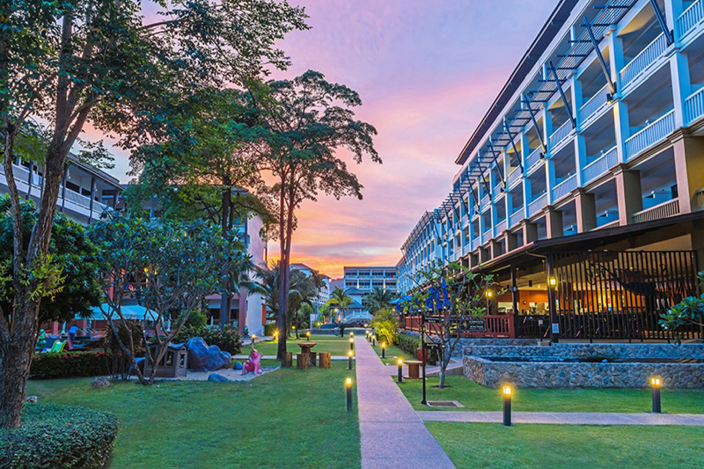 Kata Sea Breeze Resort