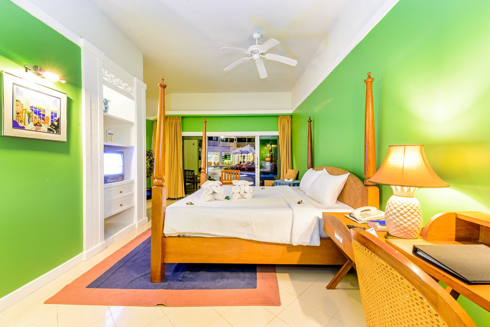 Andaman Seaview Hotel in Karon Beach1