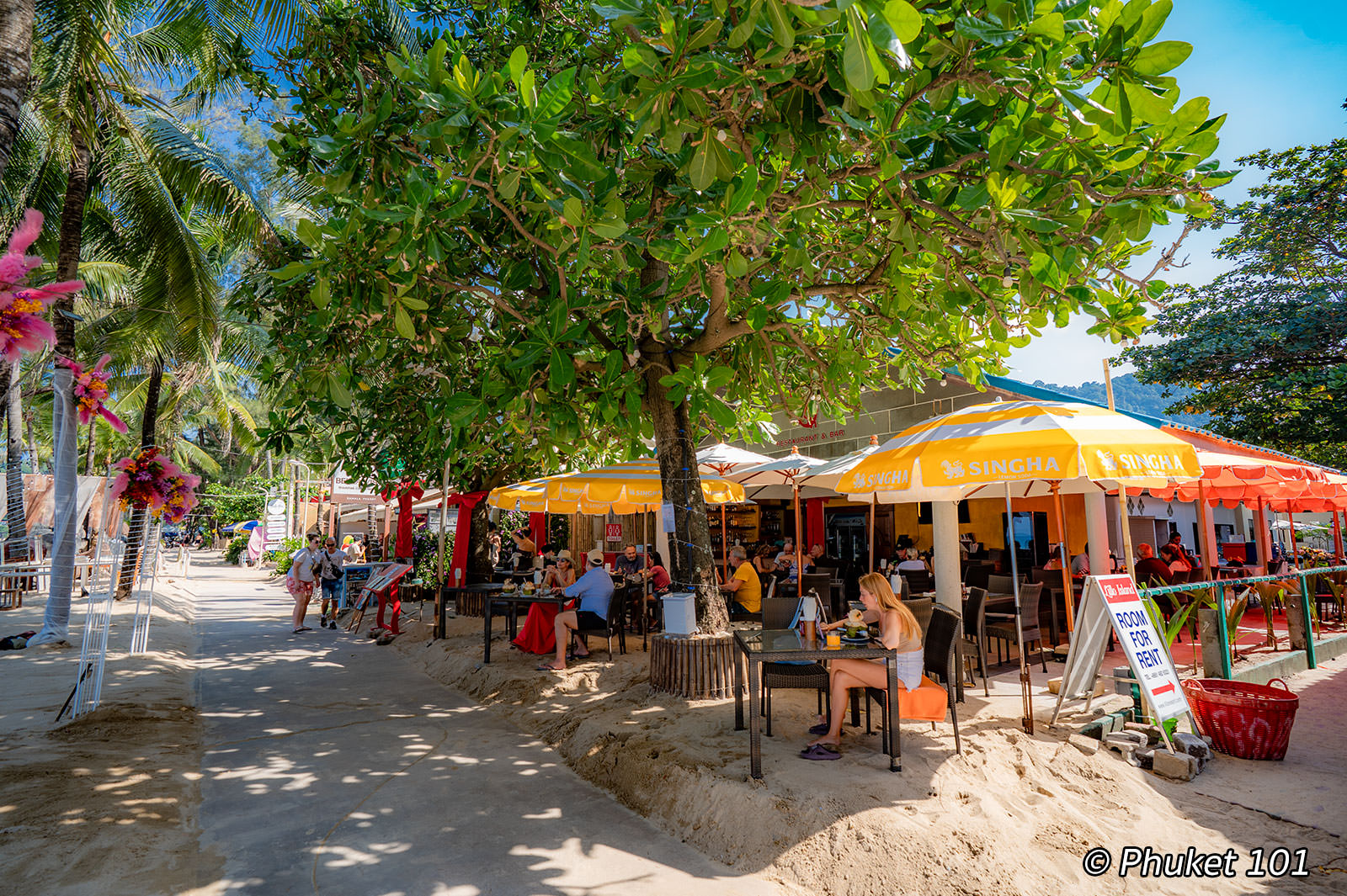Lillo Island Restaurant & Bar in Kamala Beach