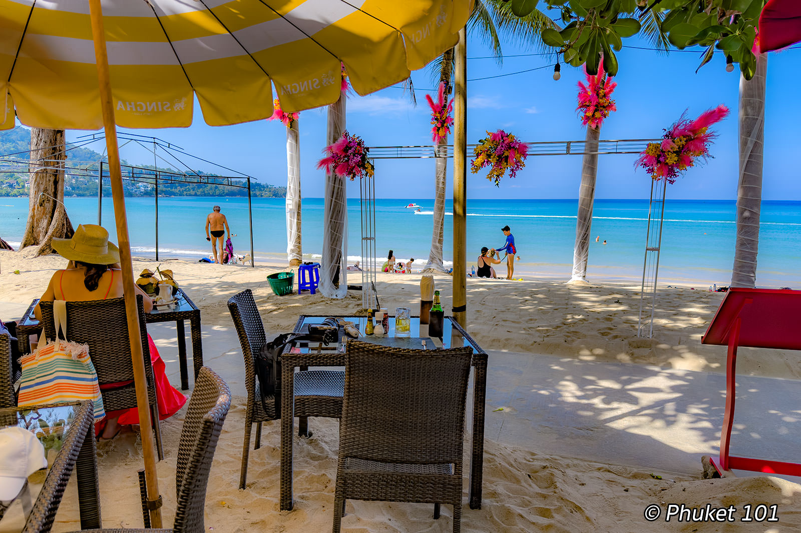 Lillo Island Restaurant & Bar in Kamala Beach