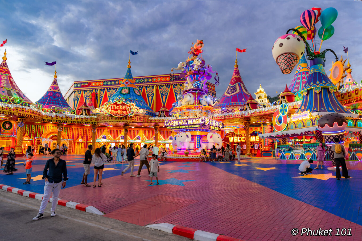 Carnival Magic Phuket A Family Night Theme Park In Kamala