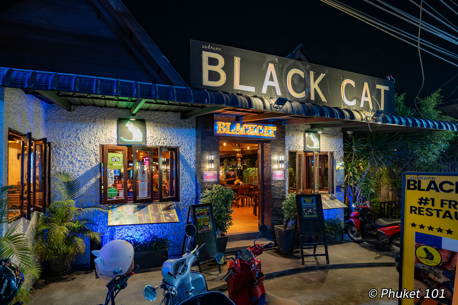 Black Cat Restaurant in Bang Tao Beach
