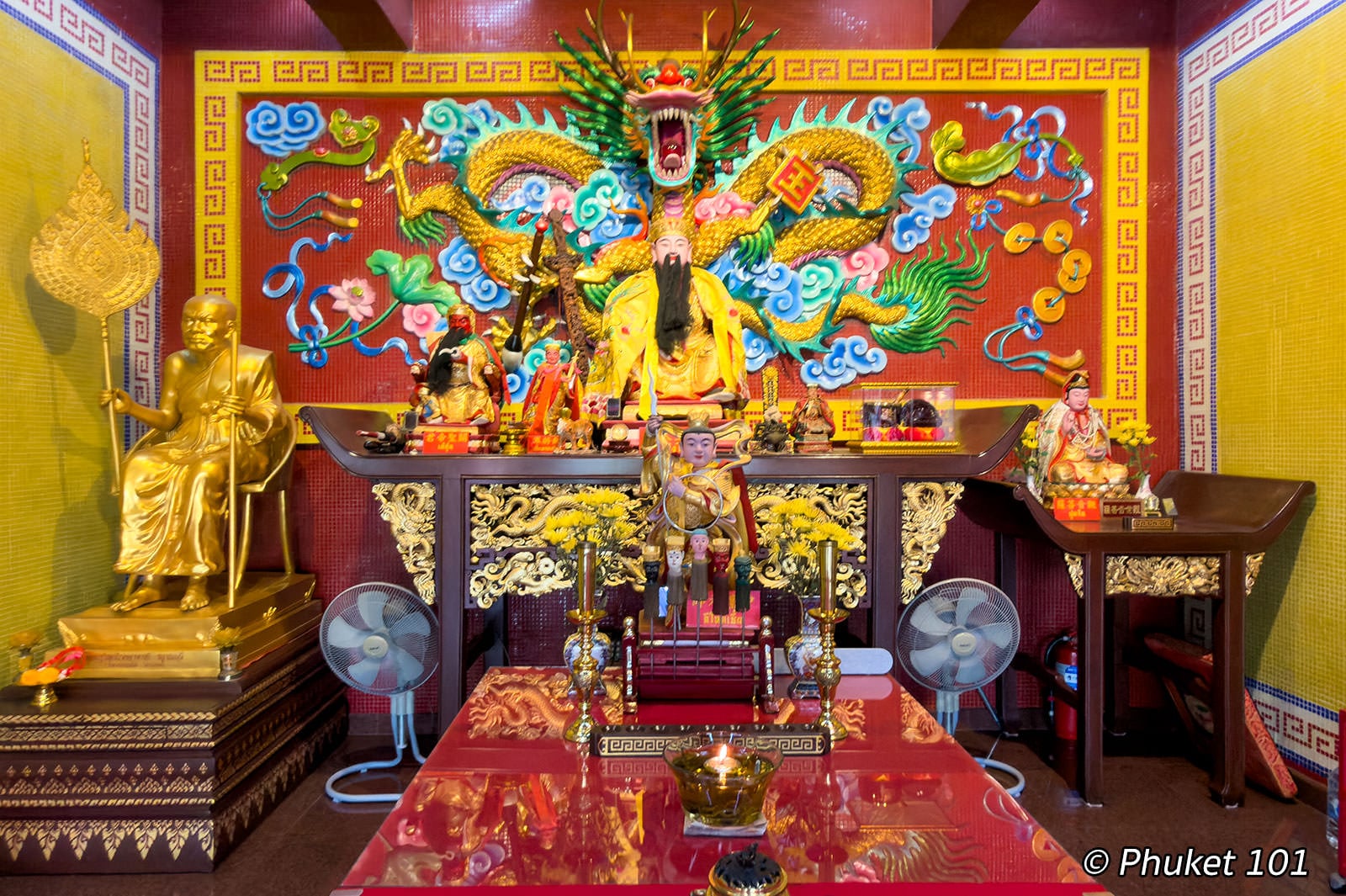 Po Seng Ti Te Shrine in Kata Beach