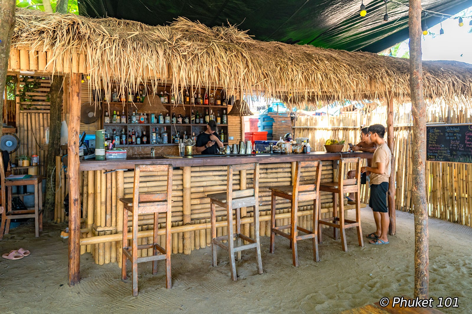 Smigo's Bar & Restaurant on Bang Tao Beach