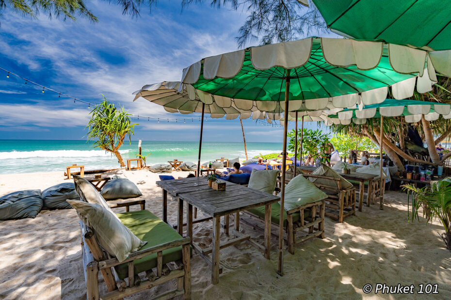 Smigo's Bar & Restaurant on Bang Tao Beach