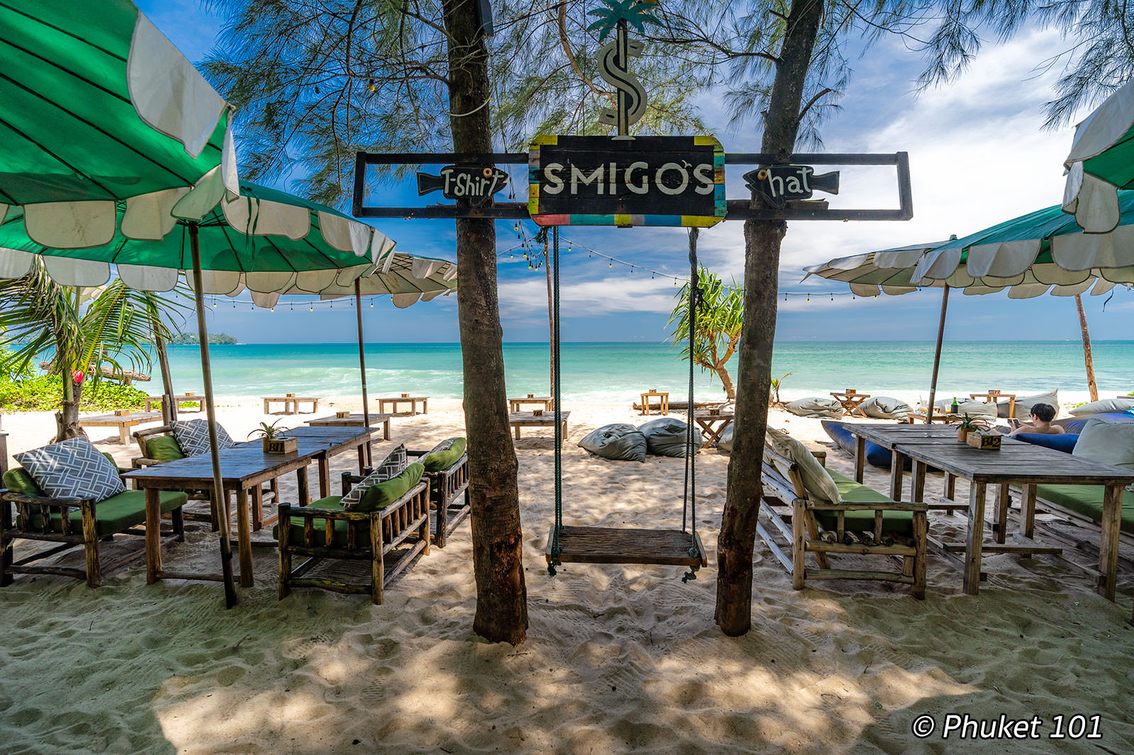 Smigo's Bar & Restaurant on Bang Tao Beach