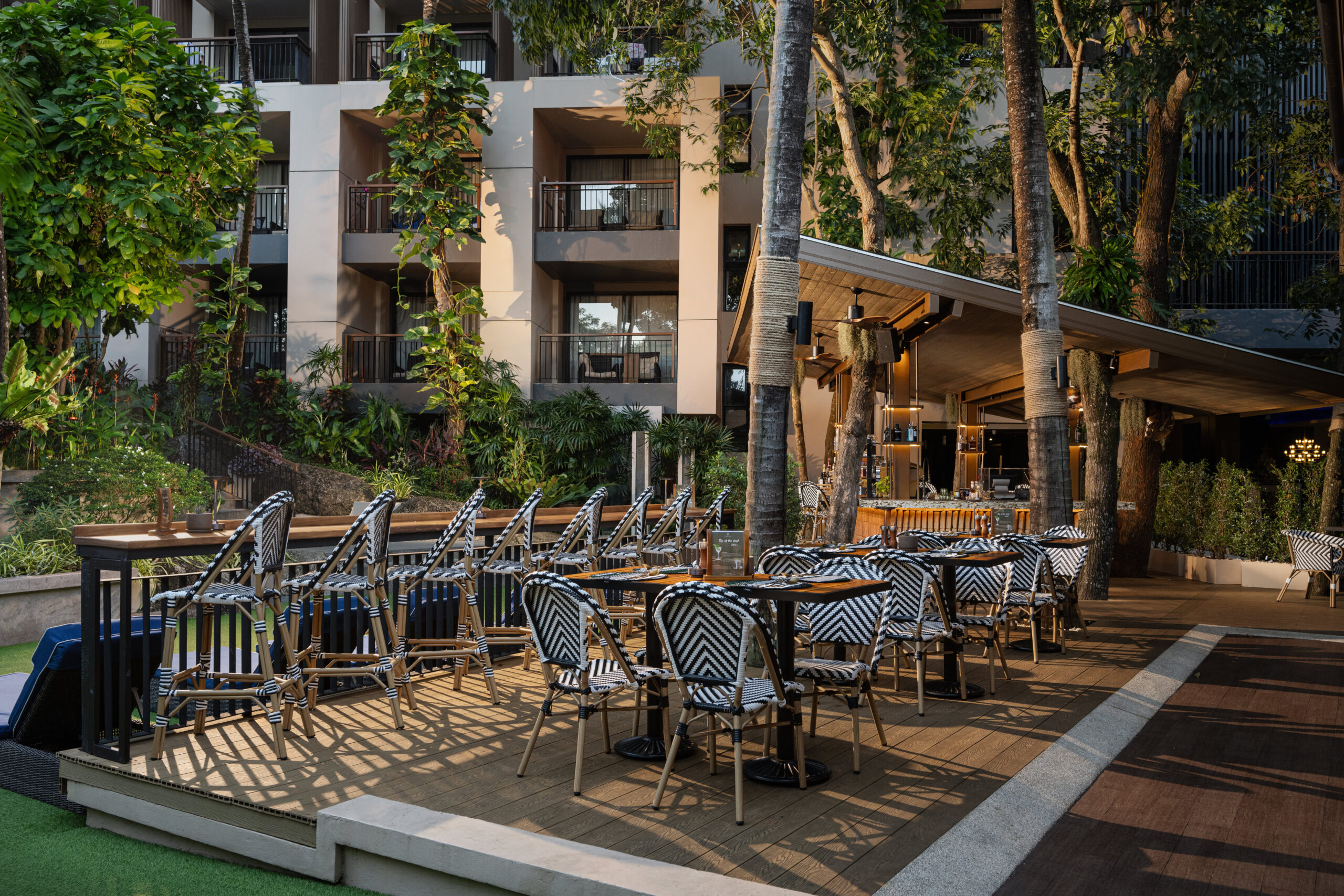 Canopy Tree Bar-Novotel Phuket Kata Avista