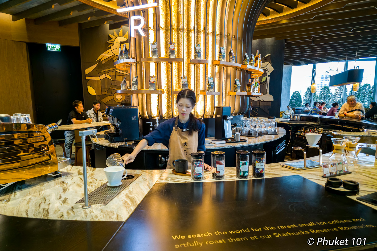 Starbucks Reserve on the 7th Floor