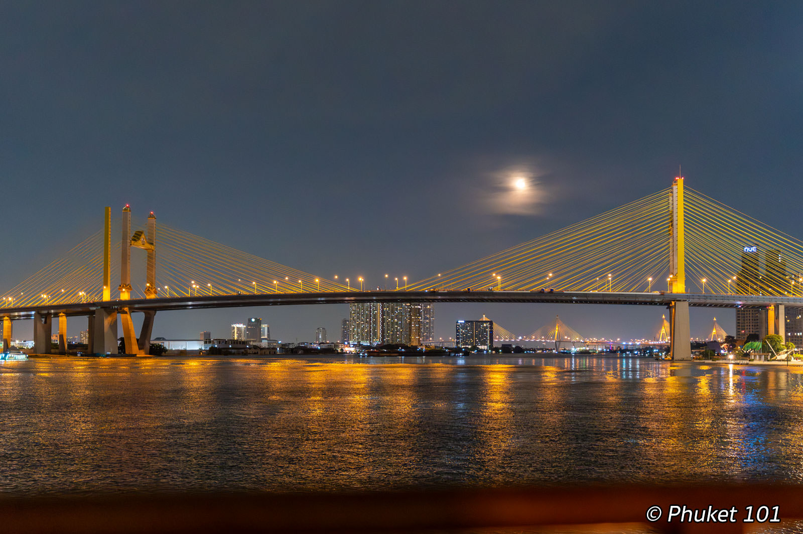 Okura Cruise in Bangkok