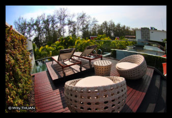 maikhao-dreams-balcony